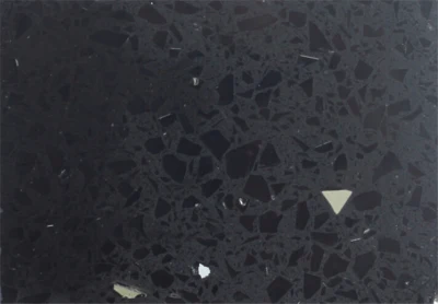 Черный искусственный мрамор, похожий на кварцевый камень.